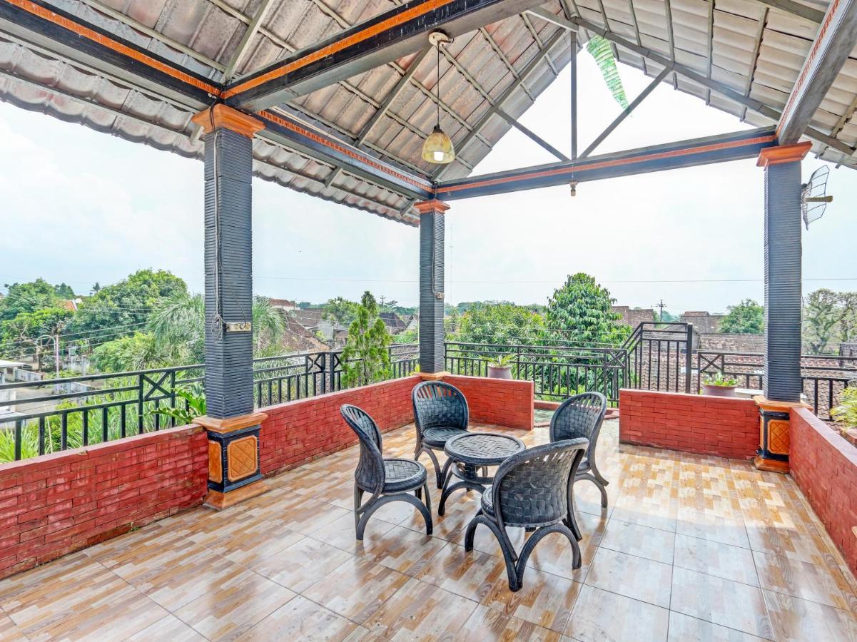 Spot On 91337 Pandu Homestay Klaten Wonogiri Extérieur photo